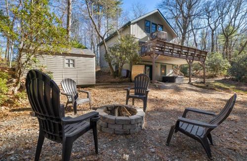 Lake Toxaway House | Rainbow Falls Cabin - Sauna - Hot Tub - Foosball