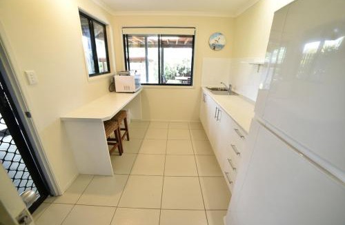 Rainbow Beach Apartment | Rainbow Heights 2 Bed Apartment