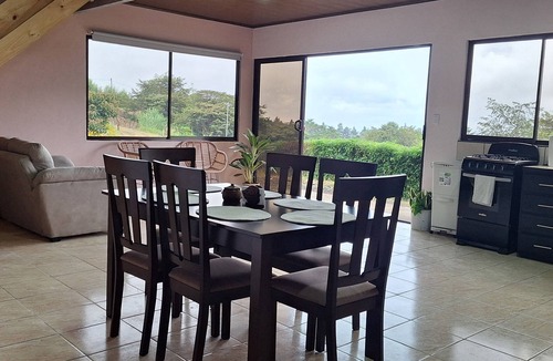 Monteverde House | Rainbow House