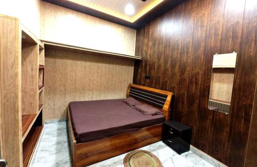Mahmoorganj House | Rainbow Inn