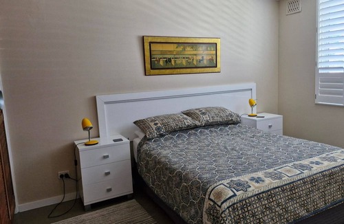 Coolangatta Apartment | Rainbow Pacific Unit 2- Beachfront unit right on Rainbow Bay Beach in Coolangatta