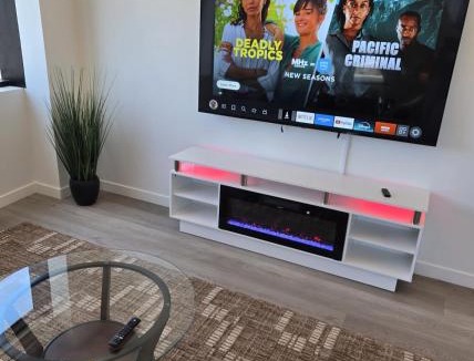Evans Churchill Apartment | Rainbow Road Loft