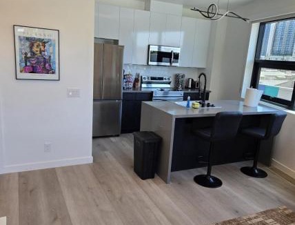 Evans Churchill Apartment | Rainbow Road Loft