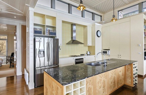 Lorne House | Rainbow's End - Lorne
