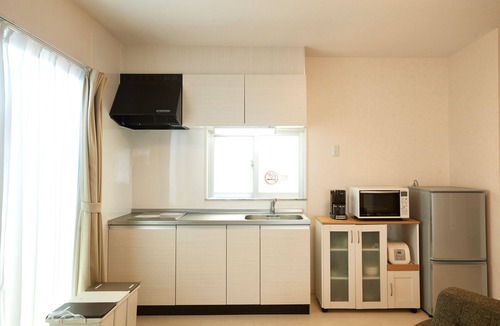 Ginowan Apartment | Rainbow Terrace