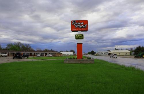 Valentine Hotel | Raine Motel