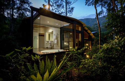 Upper Crystal Creek House | Rainforest Canopy Bungalow-Booyong