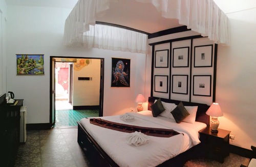 Nong Pa Khrang Hotel | Rainforest Chiangmai Hotel