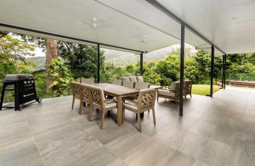Caravonica House | Rainforest Escape with Pool & Mountain Views