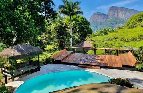 Gavea Ski Chalet | Rainforest Paradise