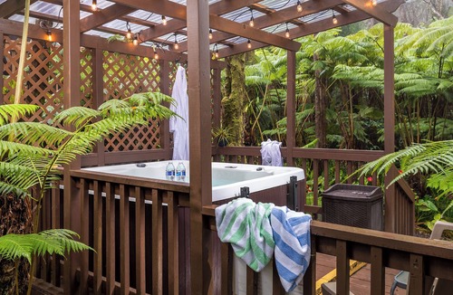 Volcano Bed & Breakfast | Rainforest Retreat near Hawaii Volcanoes National Park