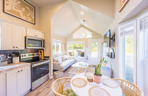 Forks Cabin | Rainforest Retreat Tiny Home: Bohemian Cottage