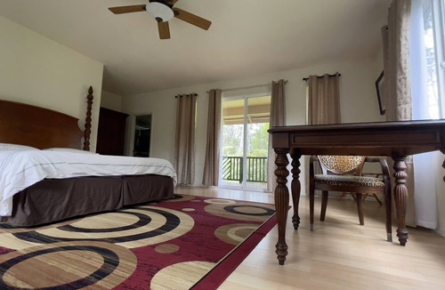 Volcano Bed & Breakfast | Rainforest Room