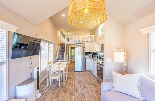 Forks Cabin | Rainforest Tiny Home Retreat: Coastal