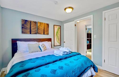 Rainier Valley House | Rainier Beach 6BR and 3BA Spacious Lake View Home, 15min FIFA World Cup Ready, Fireplaces & Nearby Amenities