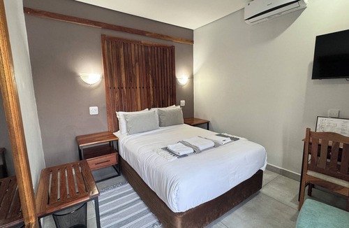 Nata House | Raintree Hotel