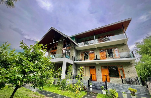 Mohal Cottage | Raison Meadows