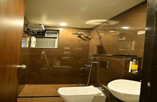 Ahmednagar Hotel | Raj Regency
