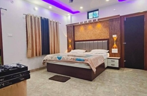 Varanasi Hotel | Raj Villa