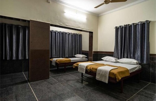 Kolhapur Hotel | RajGaurav Lodging