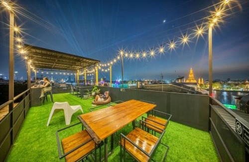 Phra Borom Maha Ratchawang Hostel | RALPH Bangkok