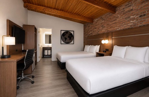 Gananoque Hotel | Ramada by Wyndham 1000 Islands/Gananoque