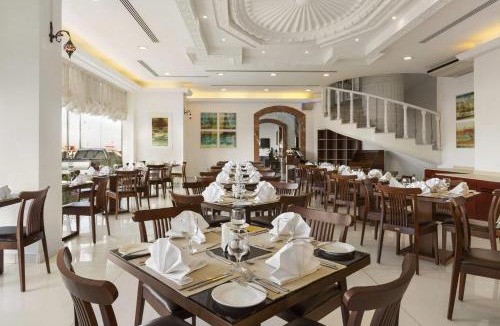 Rumailah Hotel | Ramada by Wyndham Beach Hotel Ajman