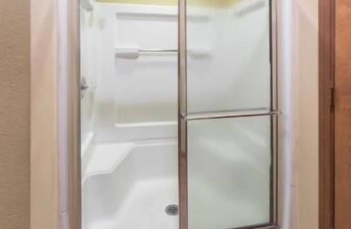 Bettendorf Hotel | Ramada by Wyndham Bettendorf