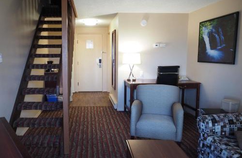 Campbell River Hotel | Ramada by Wyndham Campbell River