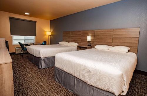 East Kootenay Hotel | Ramada by Wyndham Cranbrook