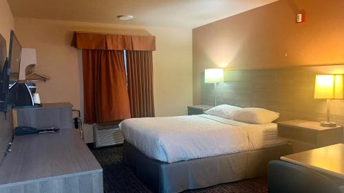 East Kootenay Hotel | Ramada by Wyndham Cranbrook