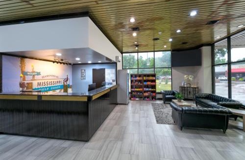 Diamondhead Hotel | Ramada by Wyndham Diamondhead I-10 Gulfport