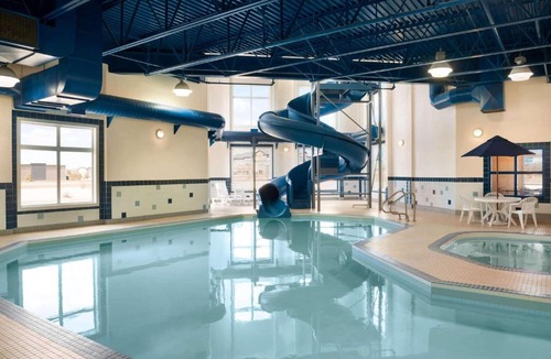 Drayton Valley Hotel | Ramada by Wyndham Drayton Valley