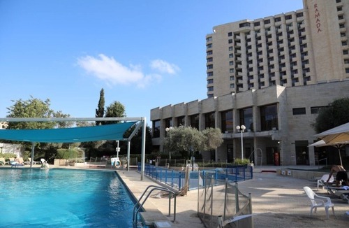 Kiryat HaLeom Condo | Ramada by Wyndham Jerusalem Hotel Private Suites by RedAwning