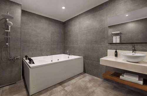 Karacabey Hotel | Ramada By Wyndham Karacabey