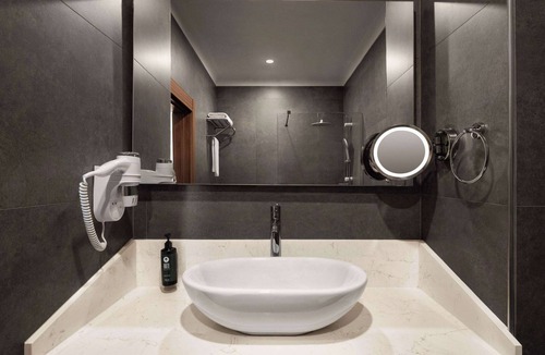 Karacabey Hotel | Ramada By Wyndham Karacabey