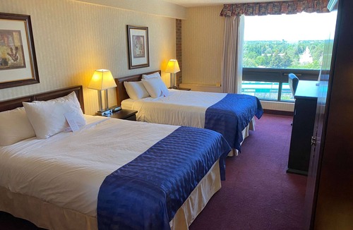 South Lethbridge Hotel | Ramada by Wyndham Lethbridge