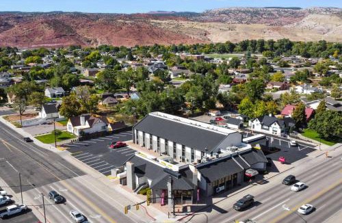 Richfield Hotel | Ramada by Wyndham Richfield UT I-70