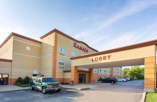 Glendale Heights Hotel | Ramada by Wyndham Glendale Heights/Lombard