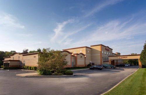 Glendale Heights Hotel | Ramada by Wyndham Glendale Heights/Lombard