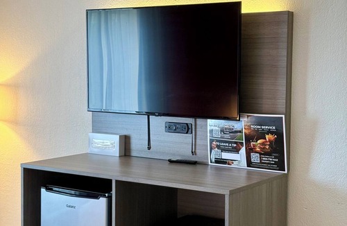 Glendale Heights Hotel | Ramada by Wyndham Glendale Heights/Lombard