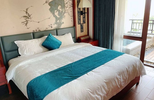Wanning Hotel | Ramada by Wyndham Wanning Resort