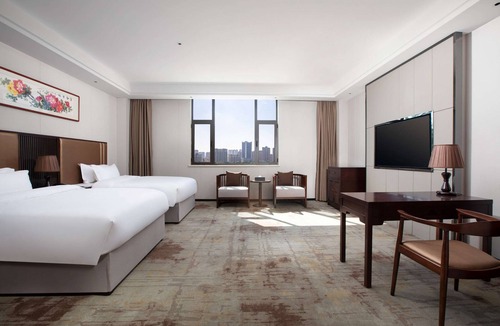 Kuiwen District Hotel | Ramada Encore by Wyndham Linqu Downtown