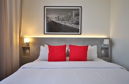 Zona Leste Hotel | Ramada Encore Centro (Tiradentes)