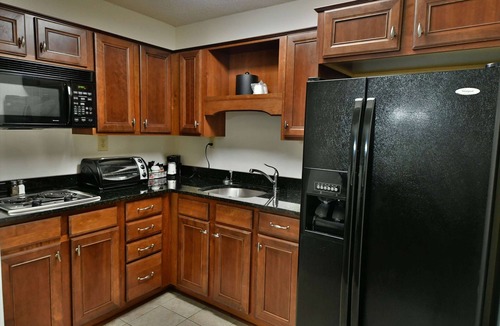 Southside Hotel | Ramada Hotel & Conference Center by Wyndham Jacksonville