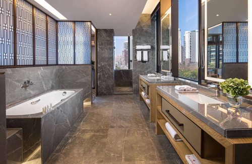 Shizhong District Hotel | Ramada Leshan