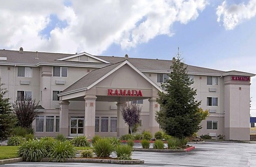 Redding Hotel | Ramada Limited Redding