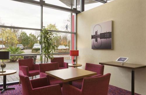 Whittington Hotel | Ramada London North