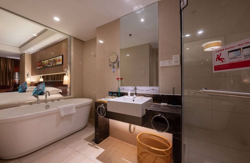 Zhangdian District Hotel | Ramada Zibo