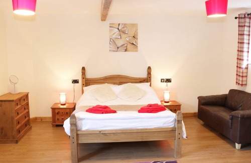 Newtown Cottage | RAMBLERS, pet friendly, character holiday cottage in Kerry